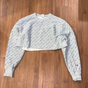 Champion Cropped Sweatshirt